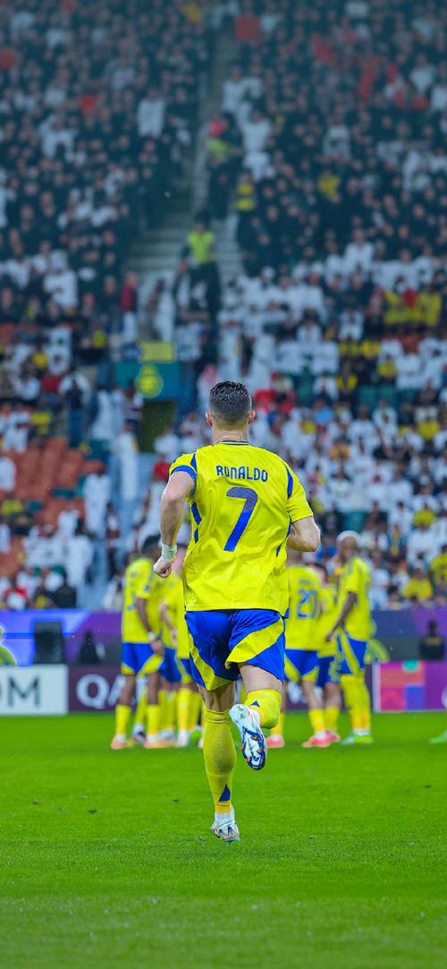 上海U20男足队员失利后哭成一片，徐根宝：哭什么？责任在我