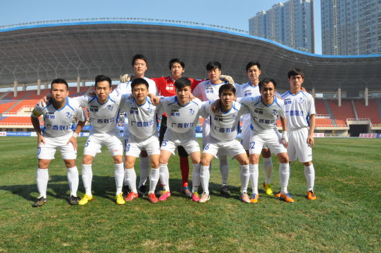 每体报道巴萨U19加里巴：偶像普约尔，有超脱黑人中卫的心智