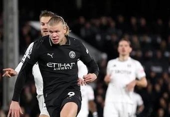 篮球火箭球员连续两场关键投篮命中