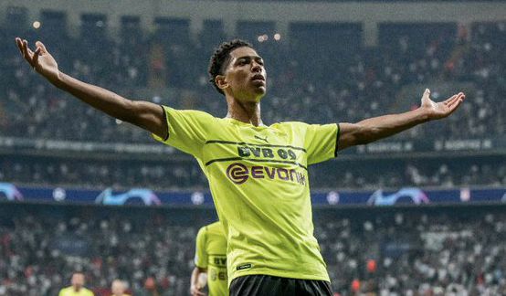 葡媒：C罗明夏世界杯后将与乔治娜在马德拉岛举办婚礼