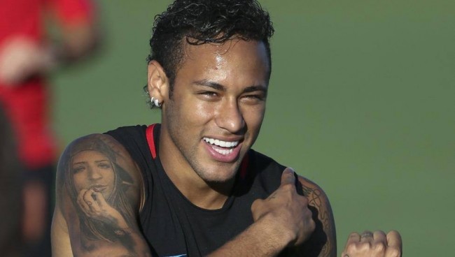 基本锁定世界杯席位，哈兰德和挪威队友赛后在更衣室激情庆祝