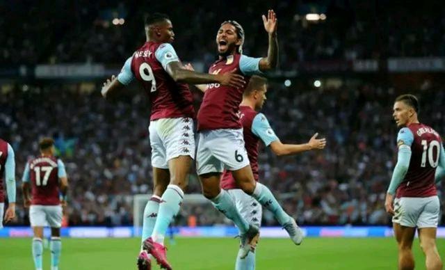 篮球篮网主力球员赛后受媒体采访